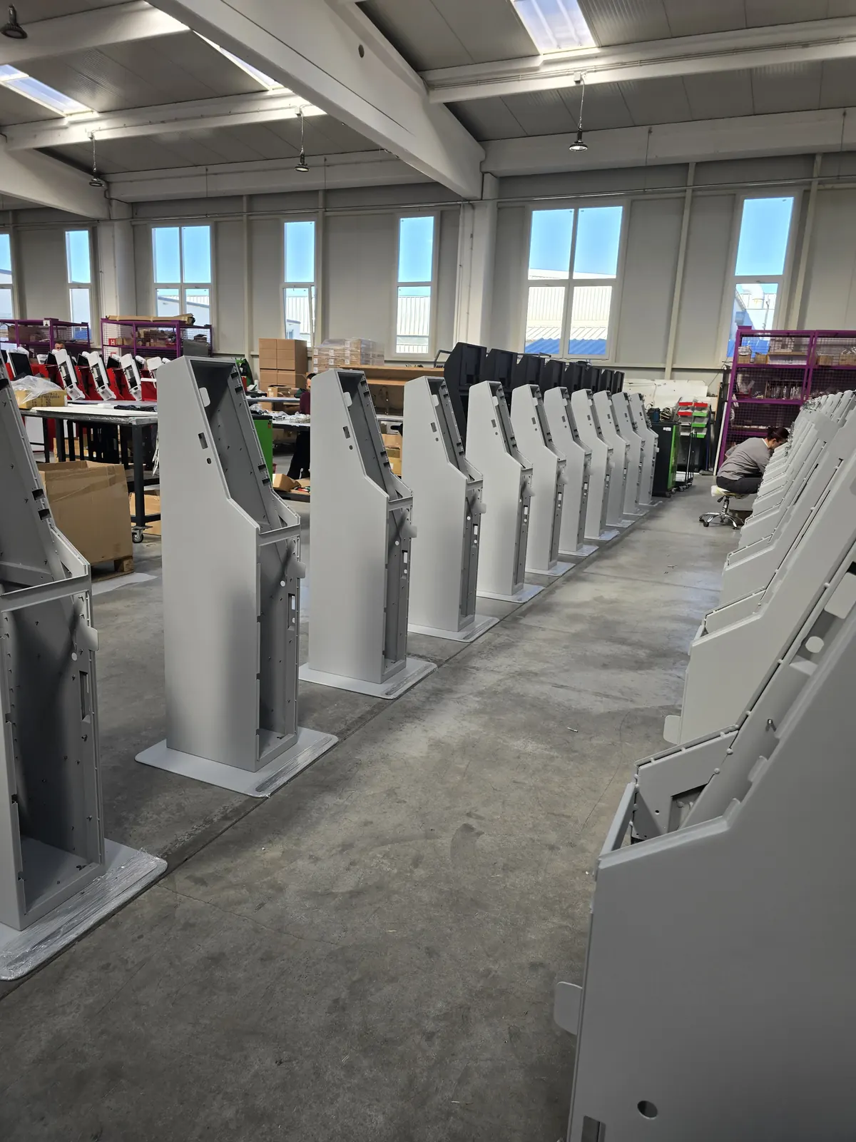 Kiosk assembly line, hall E2